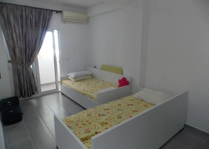 Santa Paola Sarandë